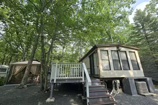 220 Tribes Dr, Shohola, PA 18458 - Photo 35