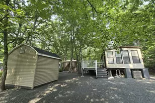220 Tribes Dr, Shohola, PA 18458 - Photo 37