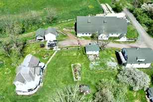 7 Terrace Ln, Tyler Hill, PA 18469 - Photo 3