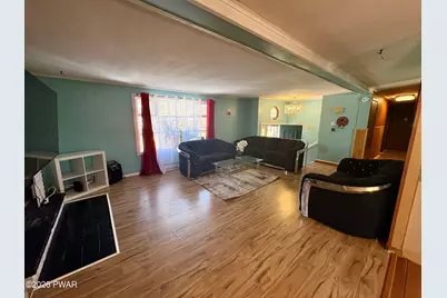 2193 Spring Drive, Bushkill, PA 18324 - Photo 9