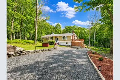 2193 Spring Drive, Bushkill, PA 18324 - Photo 1