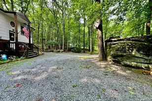 113 Blueridge Ln, Hawley, PA 18428 - Photo 3