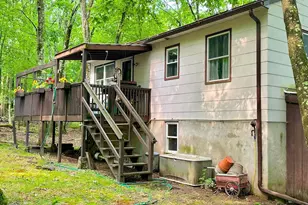 113 Blueridge Ln, Hawley, PA 18428 - Photo 5
