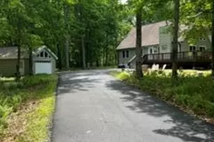 105 Doe Ct, Hawley, PA 18428 - Photo 5