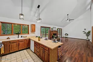 185 Maple Dr, Shohola, PA 18458 - Photo 35