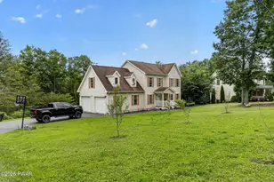 64 White Rock Dr, Forest City, PA 18421 - Photo 35