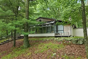 200 Purple Martin Dr, Bushkill, PA 18324 - Photo 5