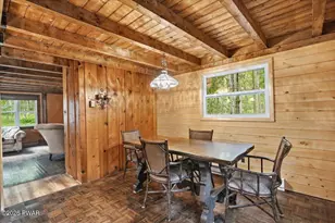 139 Lakeview Cir, Hawley, PA 18428 - Photo 11