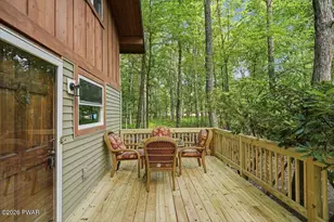139 Lakeview Cir, Hawley, PA 18428 - Photo 35