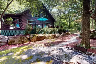 813 W Spur Ct, Lords Valley, PA 18428 - Photo 5