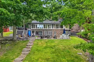 28 Lakeview Dr, Lakeville, PA 18438 - Photo 3