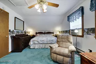 135 Forest View Dr, Hawley, PA 18428 - Photo 37