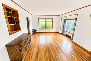306 Avenue O, Matamoras, PA 18336 - Photo 3