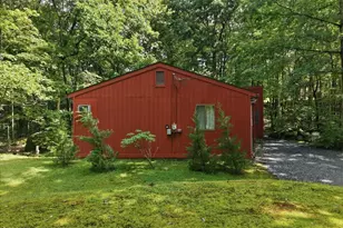 105 Village Ln, Lords Valley, PA 18428 - Photo 35