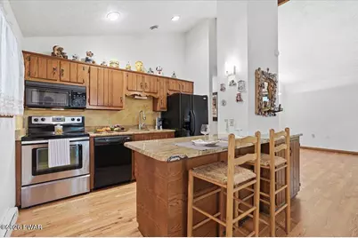 105 Village Lane, Lords Valley, PA 18428 - Photo 11