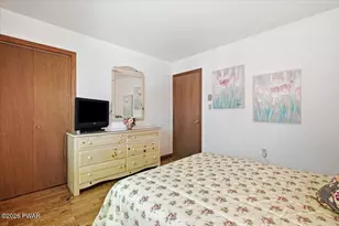105 Village Ln, Lords Valley, PA 18428 - Photo 23