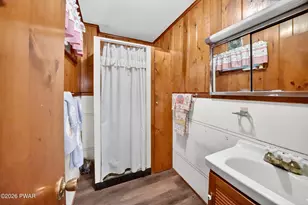 164 E Sterling Rd, Newfoundland, PA 18445 - Photo 15