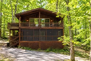 131 Basswood Dr, Lords Valley, PA 18428 - Photo 17