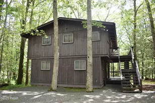 131 Basswood Dr, Lords Valley, PA 18428 - Photo 3