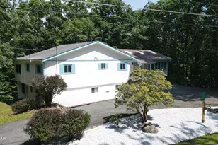 111 Cottonwood Dr, Lords Valley, PA 18428 - Photo 7