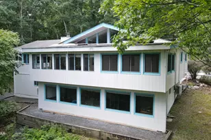 111 Cottonwood Dr, Lords Valley, PA 18428 - Photo 11