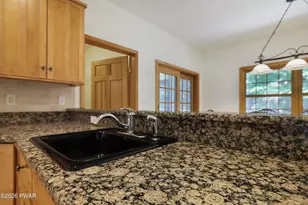 131 Shady Glen Dr, Greentown, PA 18426 - Photo 17