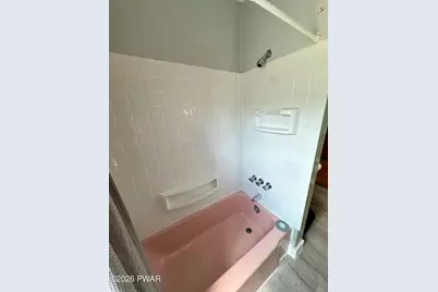 17 1/2 Belmont Street, Carbondale, PA 18407 - Photo 7
