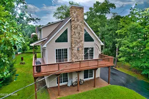 187 Skyview Rd, Dingmans Ferry, PA 18328 - Photo 3