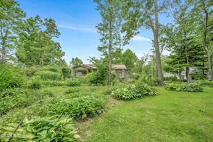 20 Oak Ln, Lake Ariel, PA 18436 - Photo 9