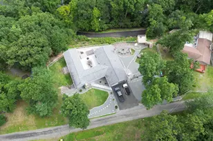 47 Summit Cir, Lakeville, PA 18438 - Photo 3