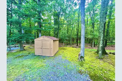 269 Village Drive E, Milford, PA 18337 - Photo 3
