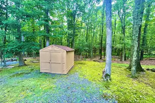 269 Village Dr E, Milford, PA 18337 - Photo 3