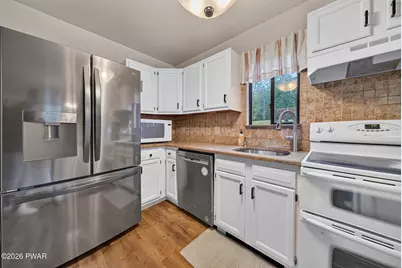 124 Blackberry Drive, Milford, PA 18337 - Photo 5