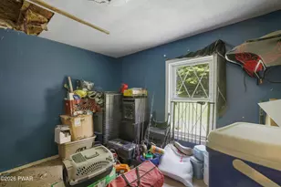 206 Old Schoolhouse Rd, Greentown, PA 18426 - Photo 23