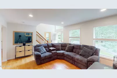 100 Redwood Court, Milford, PA 18337 - Photo 5