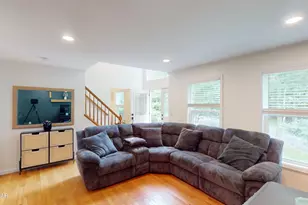 100 Redwood Ct, Milford, PA 18337 - Photo 5