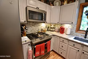 133 Manchester Dr, Bushkill, PA 18324 - Photo 11