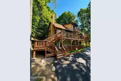133 Manchester Drive, Bushkill, PA 18324 - Photo 1