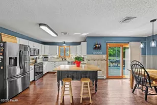 449 Huckleberry Rd, Newfoundland, PA 18445 - Photo 17