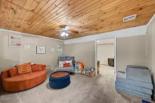 449 Huckleberry Rd, Newfoundland, PA 18445 - Photo 57