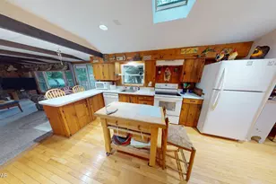158 W Shore Dr, Dingmans Ferry, PA 18328 - Photo 13
