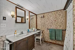 104 Avenue C, Matamoras, PA 18336 - Photo 21