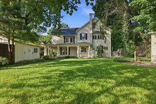 203 W Harford St, Milford, PA 18337 - Photo 81