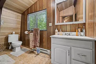 552 Lakeview Dr E, Lake Ariel, PA 18436 - Photo 59