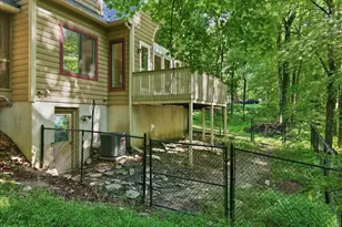 126 Winterberry Dr, Milford, PA 18337 - Photo 39