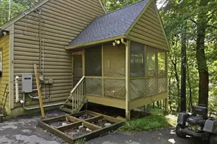 126 Winterberry Dr, Milford, PA 18337 - Photo 37