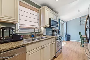 33 Beechwood Dr, Honesdale, PA 18431 - Photo 23
