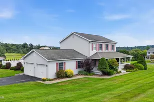 10 Spring Meadow Ct, Honesdale, PA 18431 - Photo 3