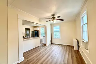 53 Grove St, Carbondale, PA 18407 - Photo 9
