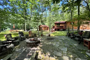 131 Deerpark Ln, Hawley, PA 18428 - Photo 31